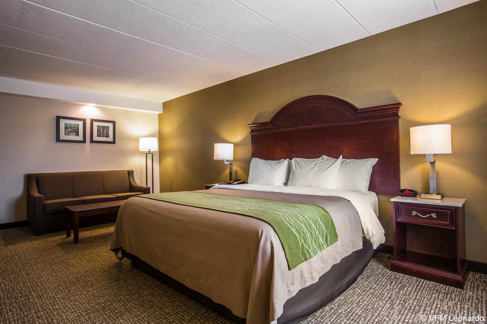 Comfort Inn Airport Manchester Bagian luar foto