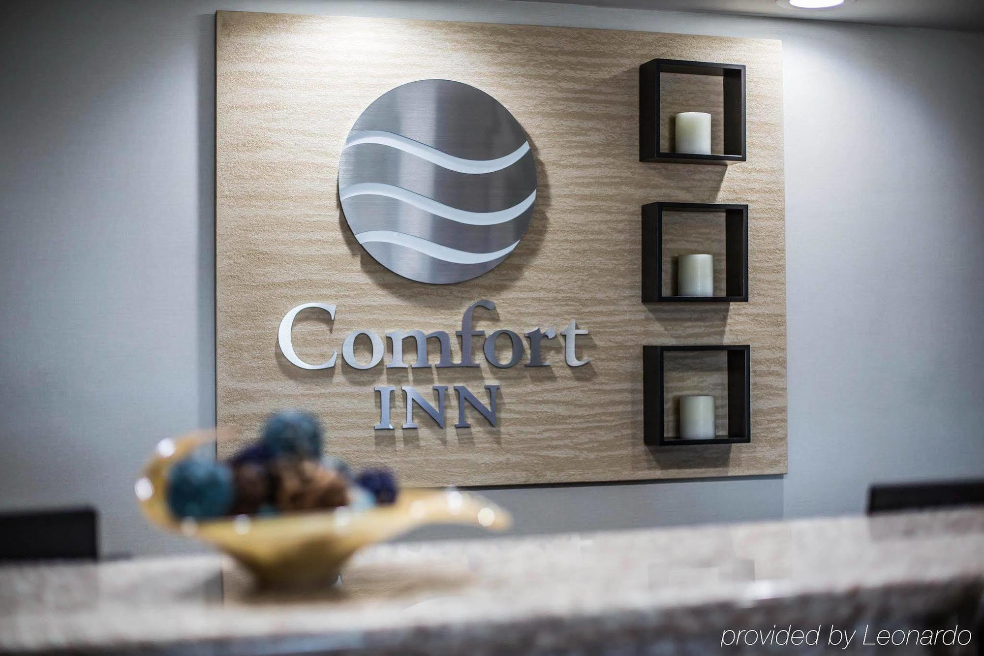 Comfort Inn Airport Manchester Bagian luar foto