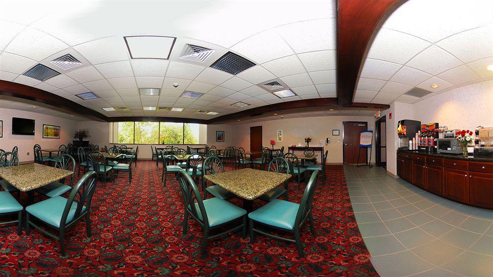 Comfort Inn Airport Manchester Bagian luar foto